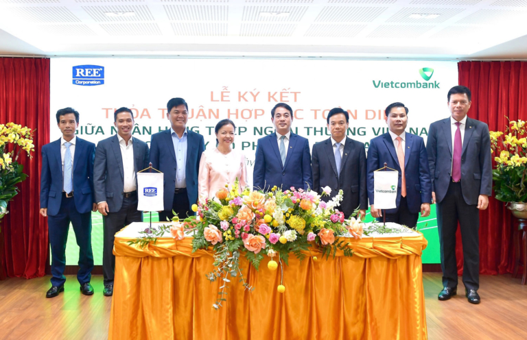 Vietcombank Partners with REE to Provide Credit for Wind Power Plant