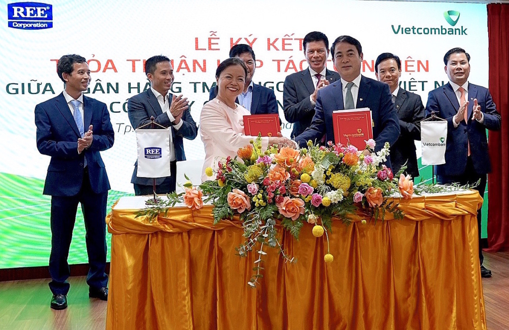 Vietcombank Partners with REE to Provide Credit for Wind Power Plant ...